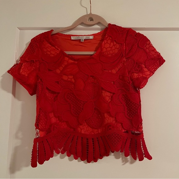 Daycation Crop Top in Red - Picture 2 of 6